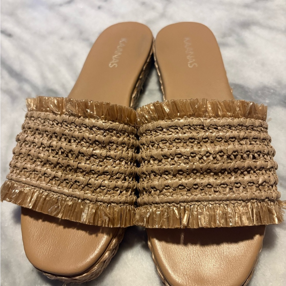 Kaanas Tan Conchal Frayed Sandals Neutral